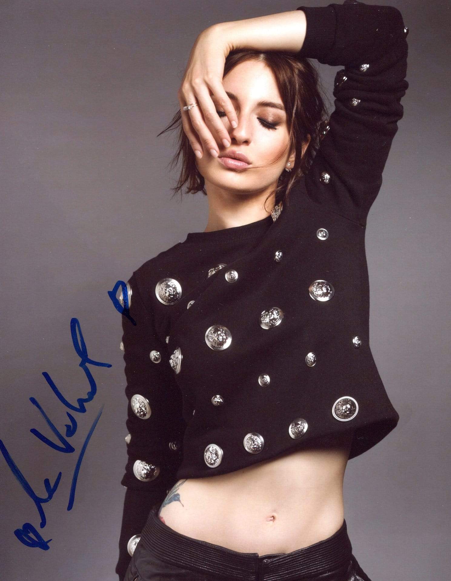 Valverde, María autograph