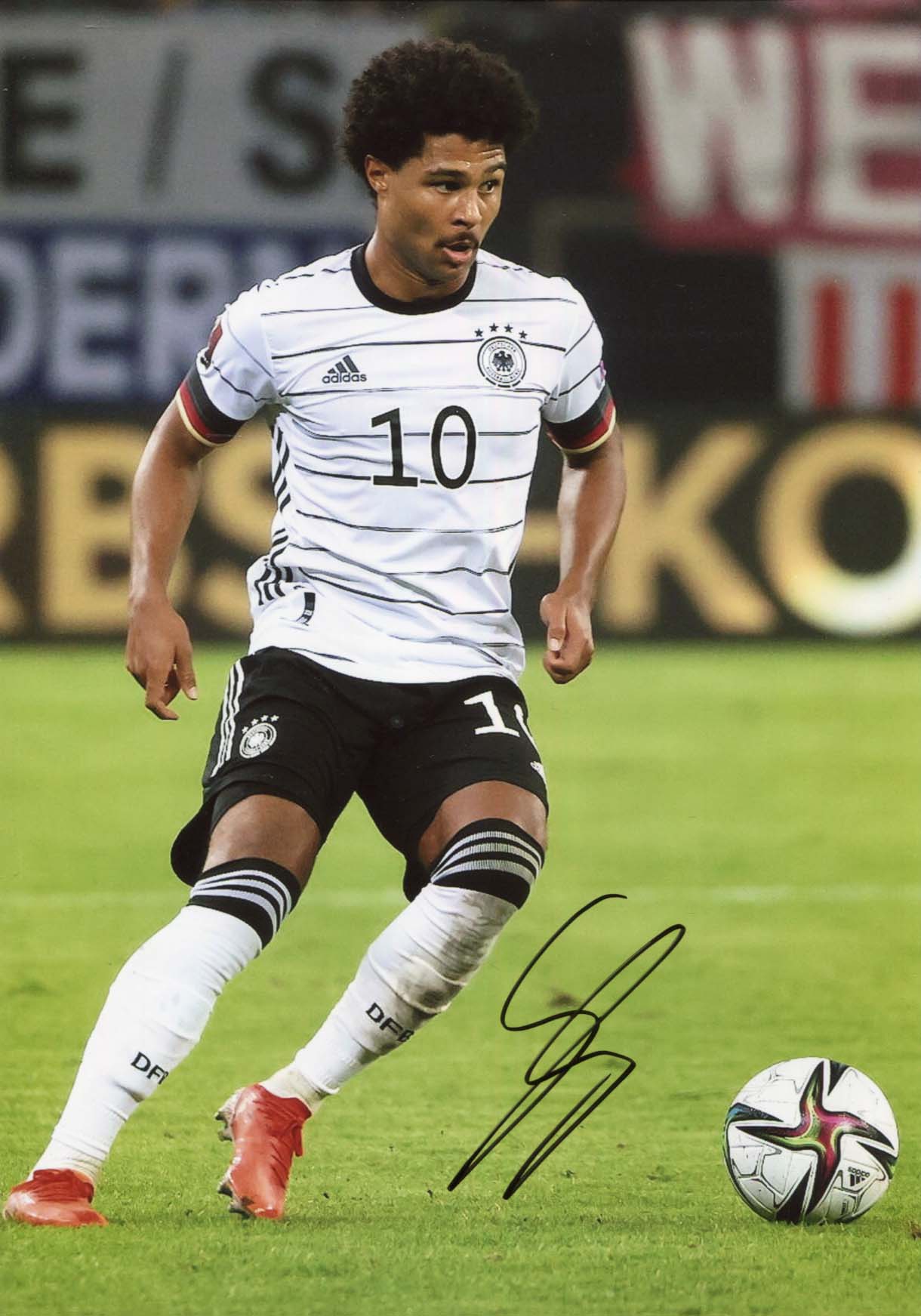 Serge Gnabry Autograph Autogramm | ID 7809004044437