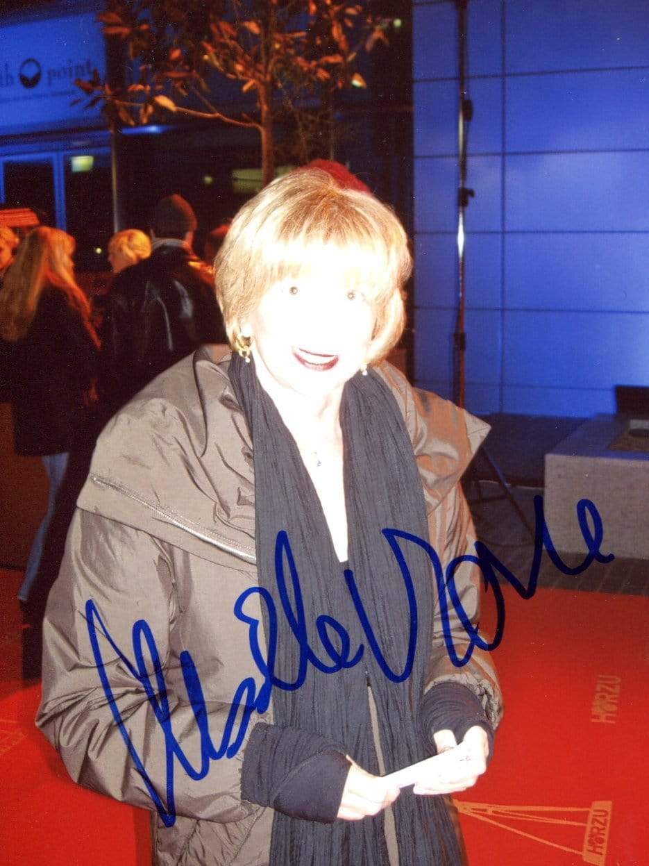 Monn, Ursela autograph