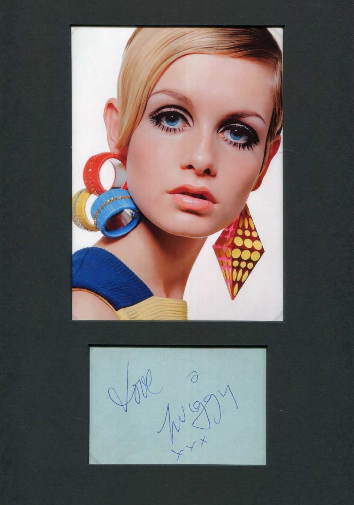 Lesley `Twiggy` Lawson Autograph Autogramm | ID 15464250048893