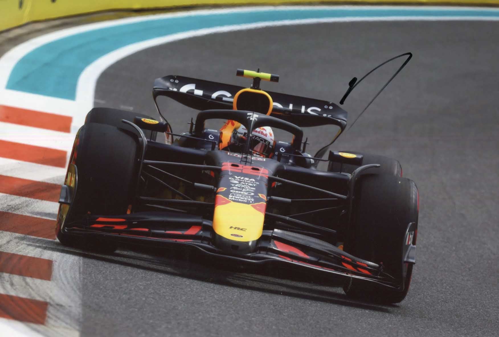 Yuki Tsunoda Autograph Autogramm | ID 15589201543549