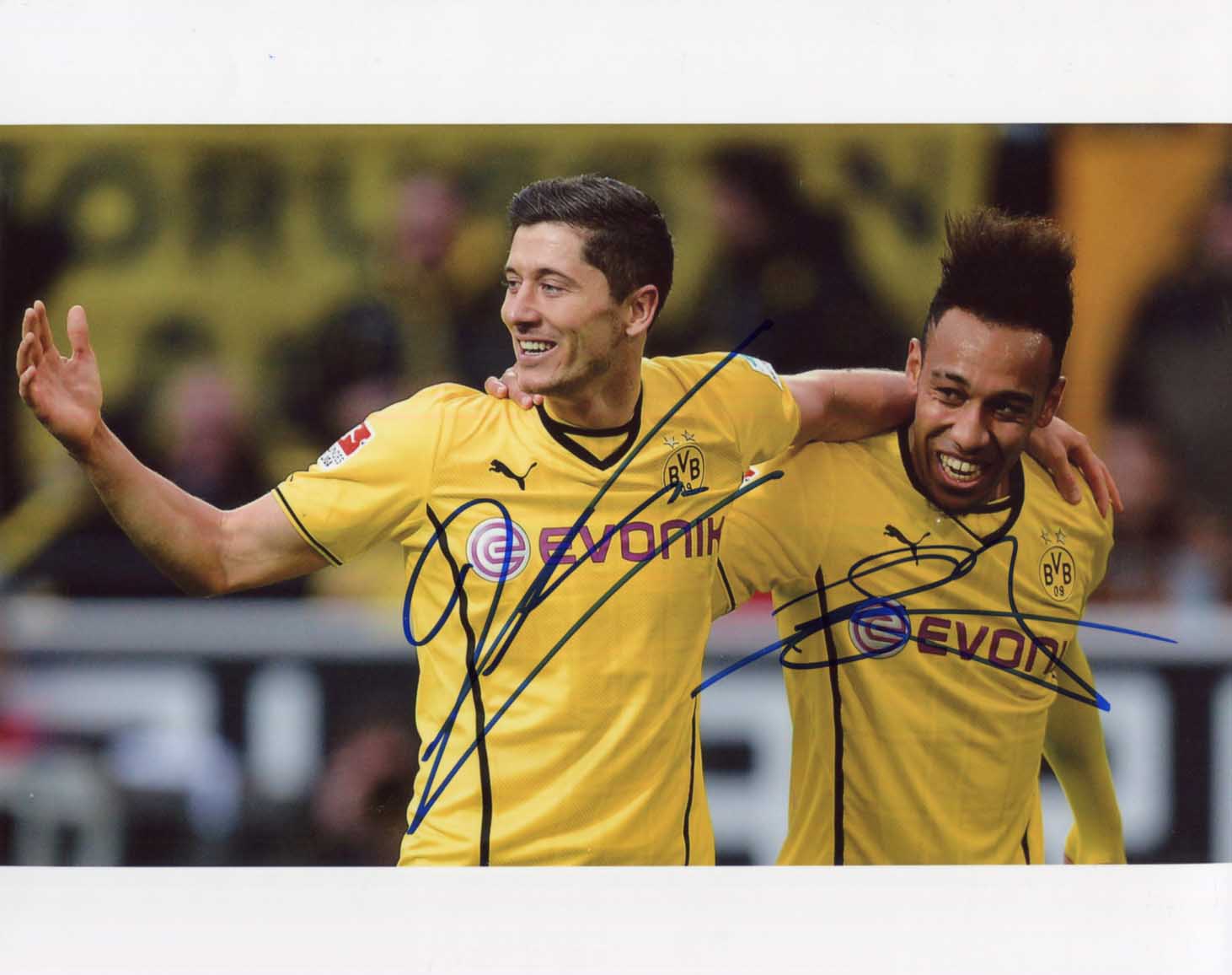Robert &amp; Pierre-Emerick Lewandowski &amp; Aubameyang Autograph Autogramm | ID 15605525053821