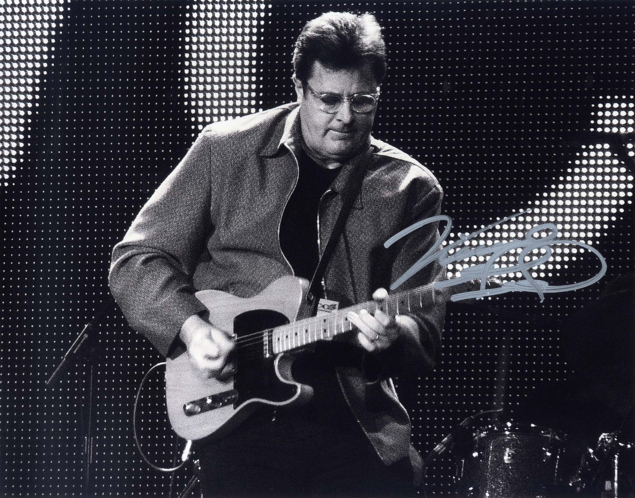 Vince Gill Autograph Autogramm | ID 15619138945405