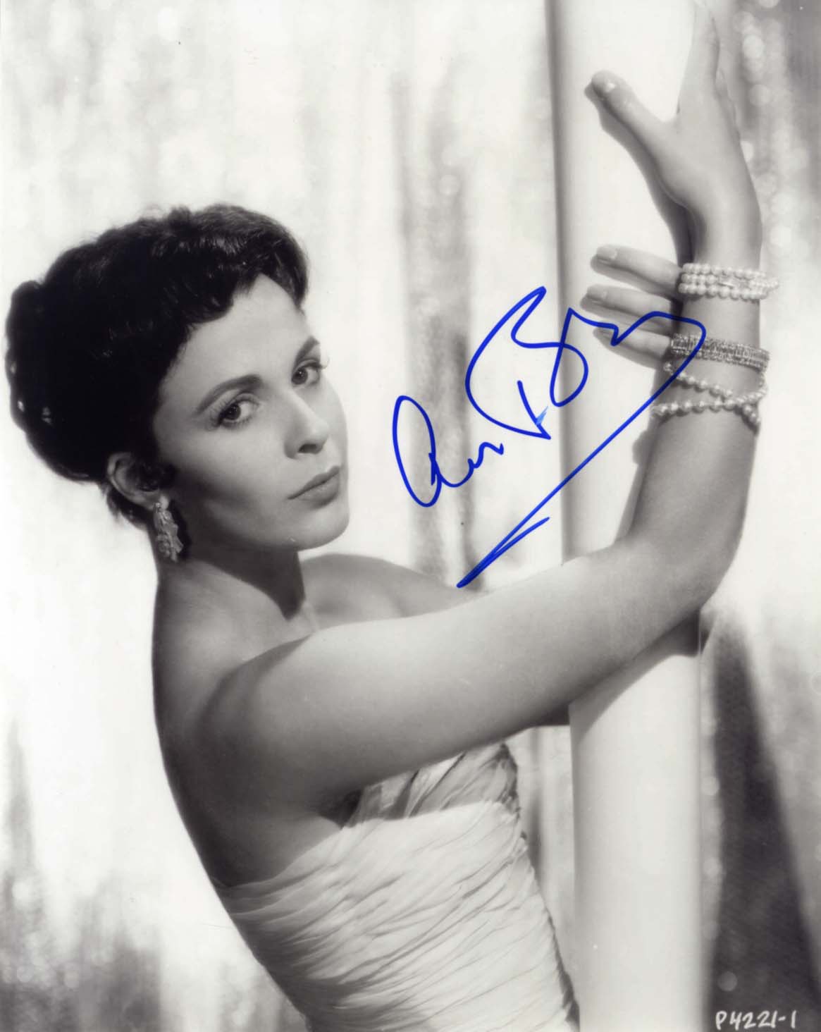Claire Bloom Autograph Autogramm | ID 15702881829245
