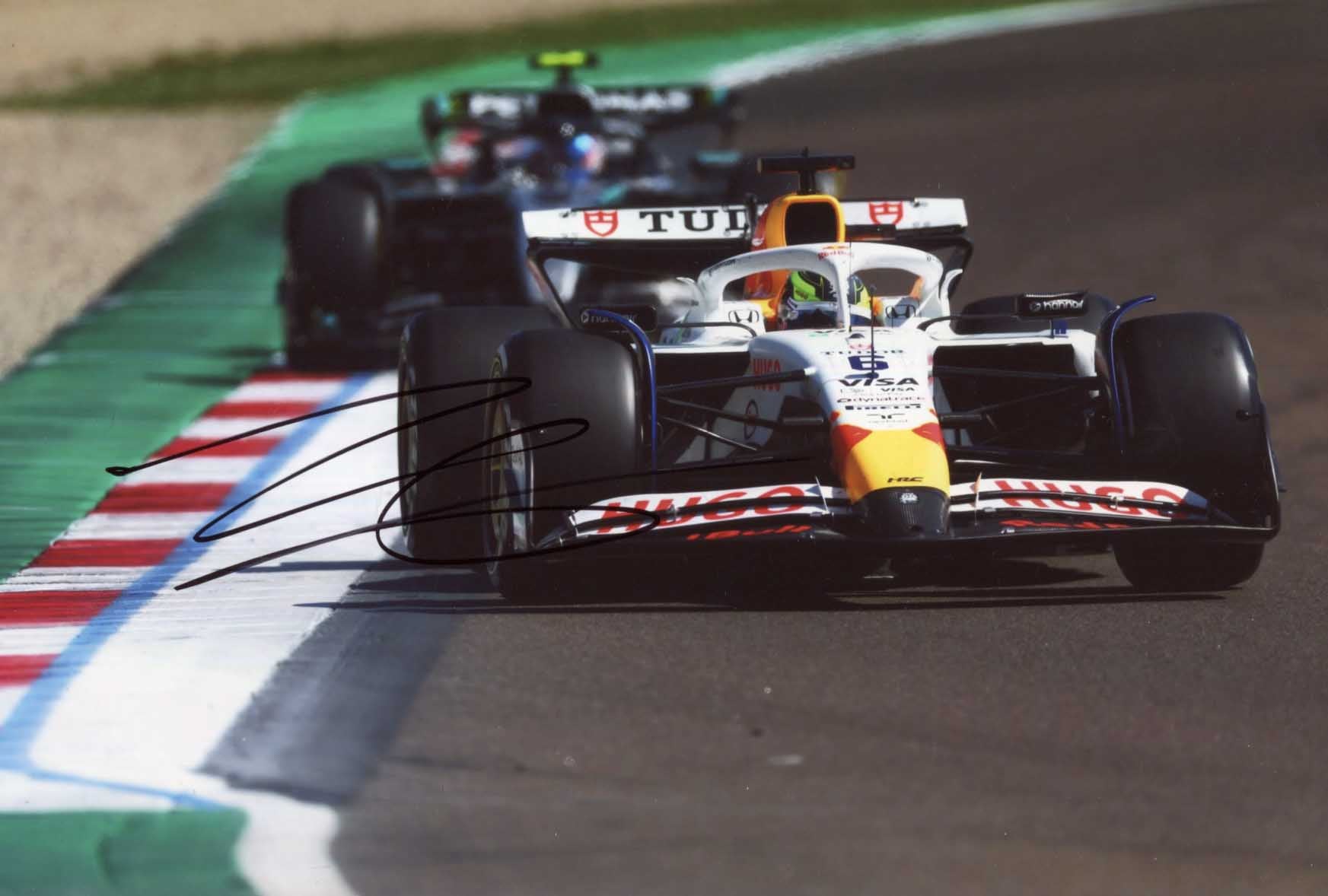 Isack Hadjar Autograph Autogramm | ID 15704878907773