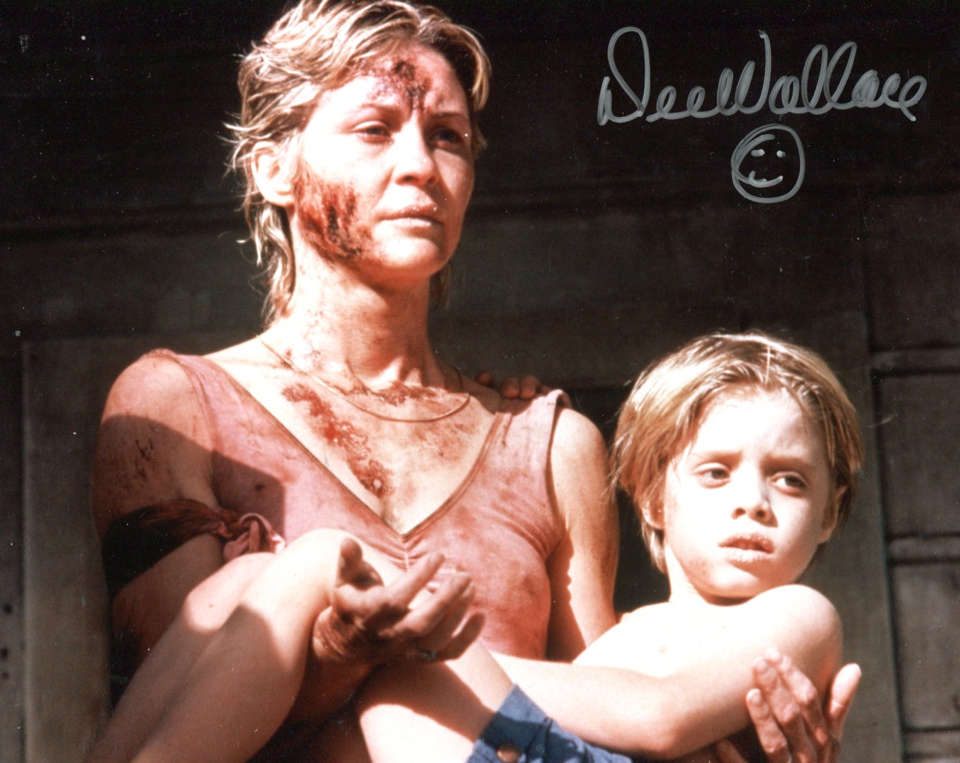 Dee Wallace Autograph Autogramm | ID 15753176646013