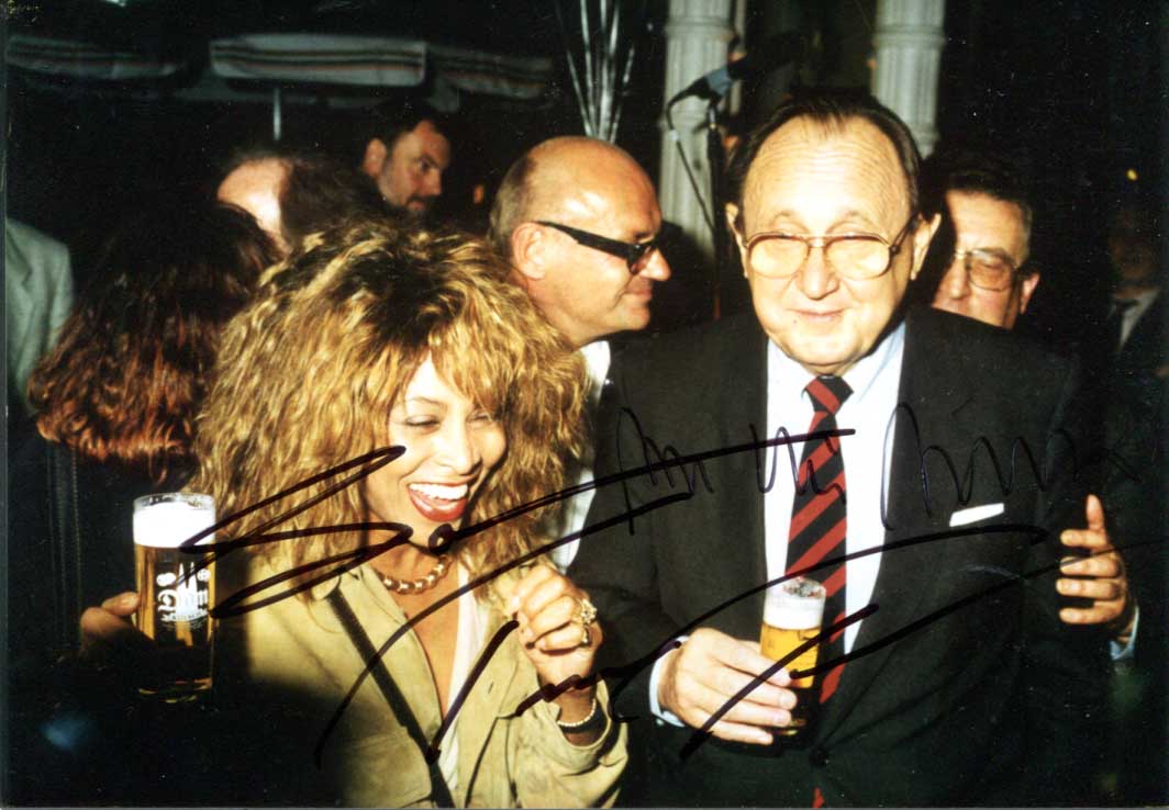 Tina Turner Autograph Autogramm | ID 15787416355197