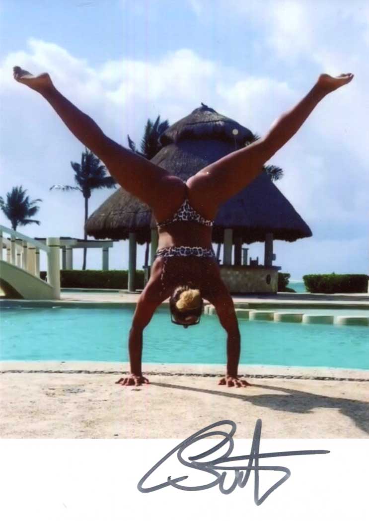 Corinne Suter Autograph Autogramm | ID 15821249216893