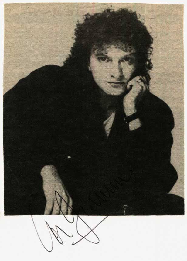 Lou Gramm Autograph