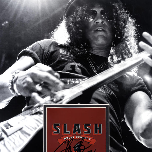 Saul Slash autograph, signed CD booklet in special custom-matting