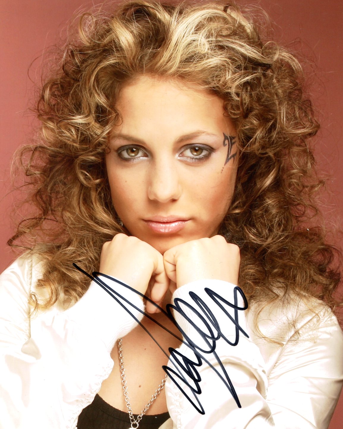 Christina Klein Autograph Autogramm | ID 15973077418365