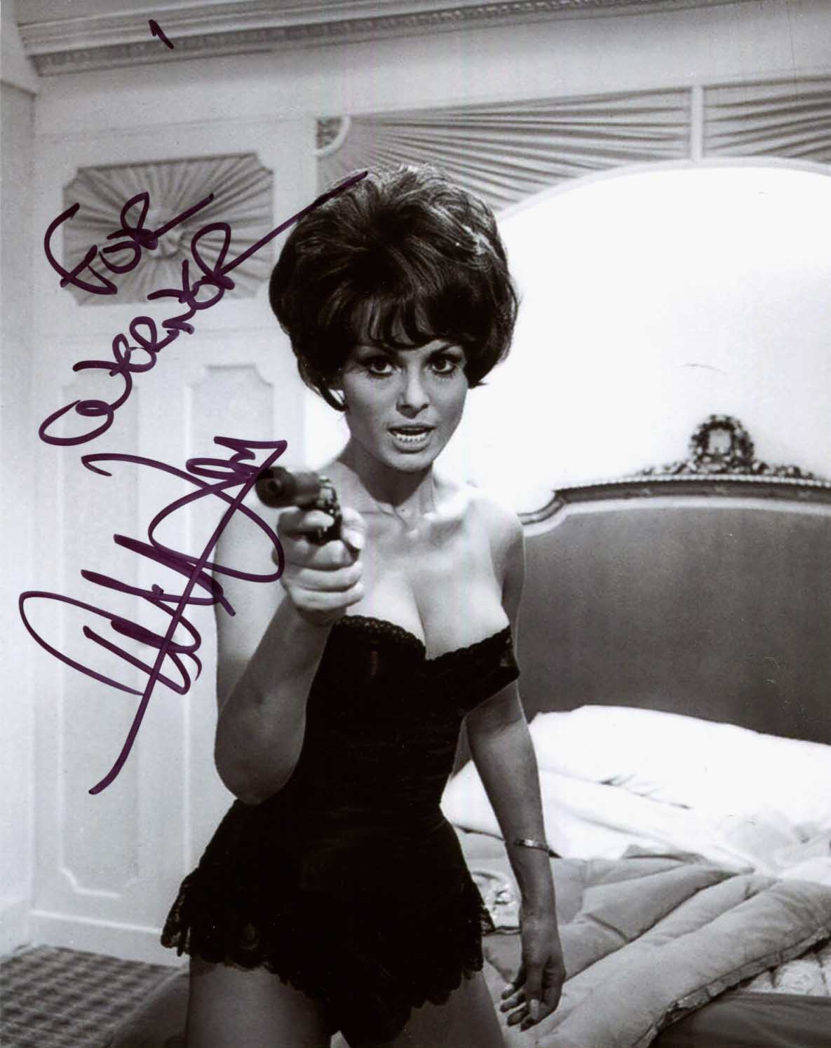 Daliah Lavi Autograph