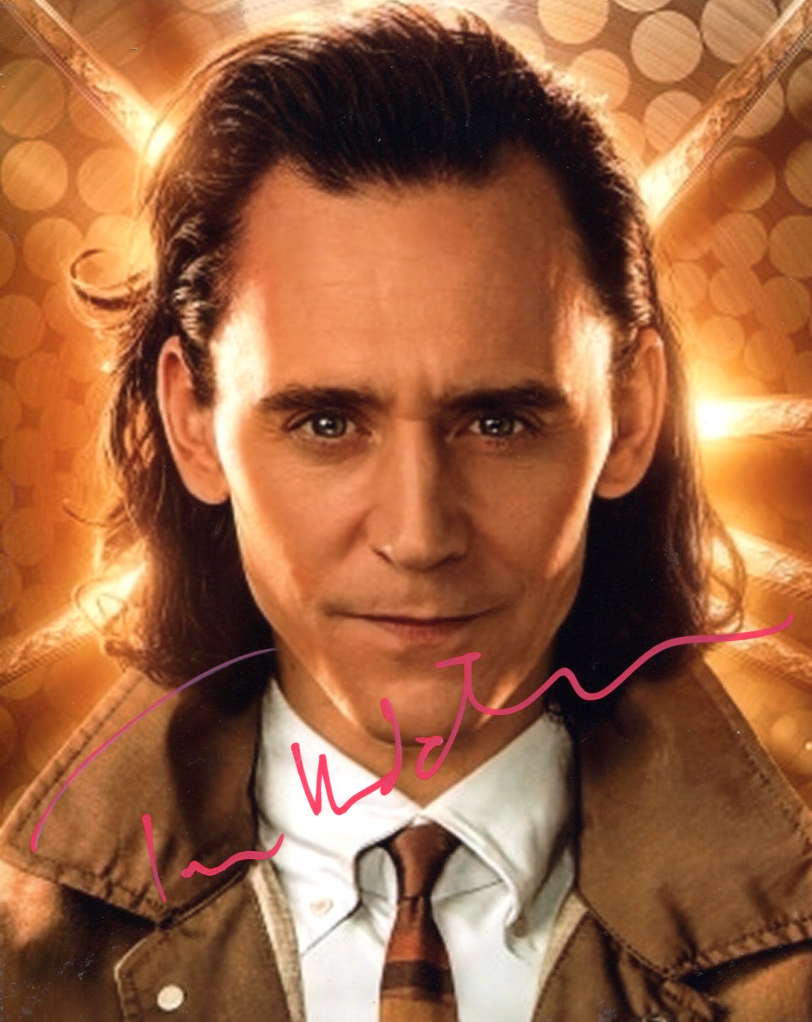 Tom Hiddleston Autograph Autogramm | ID 15979354947965