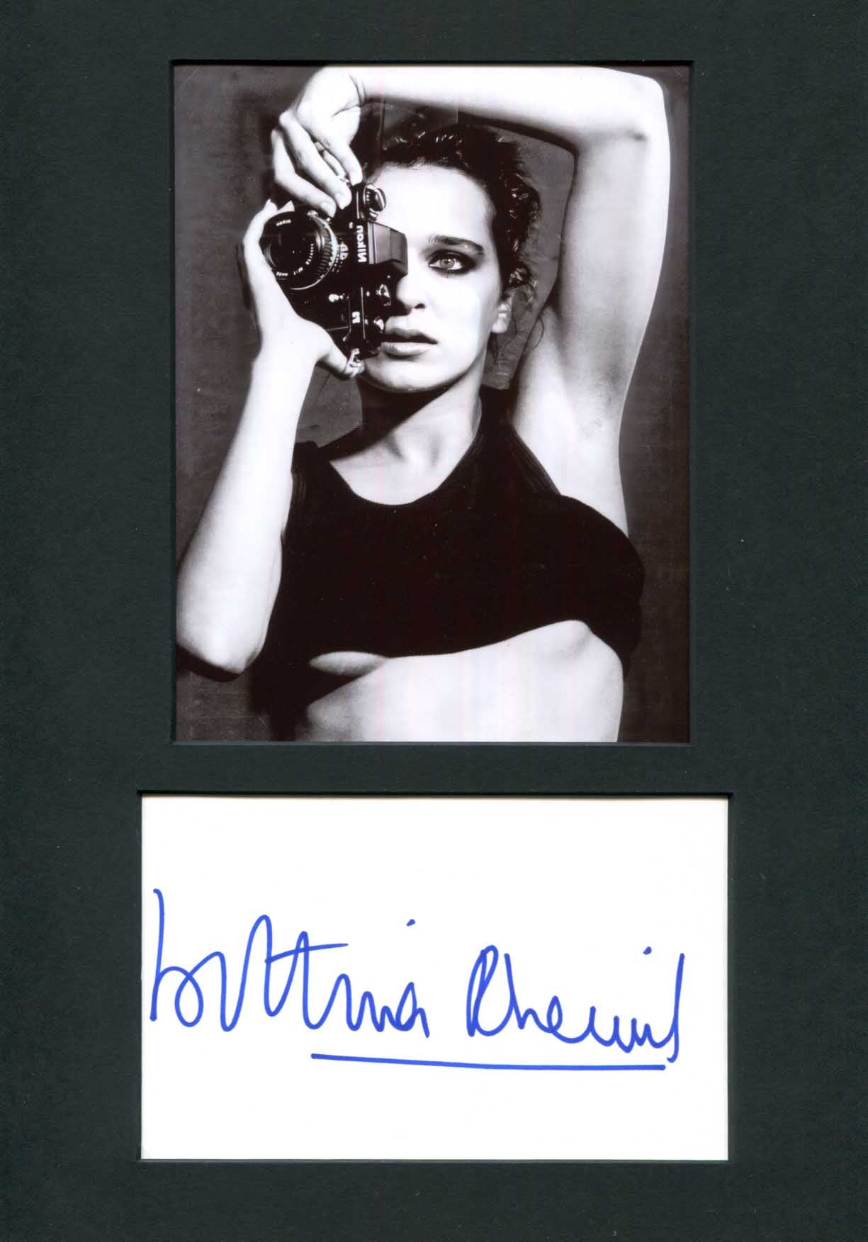 Bettina Rheims Autograph Autogramm | ID 15984138781053