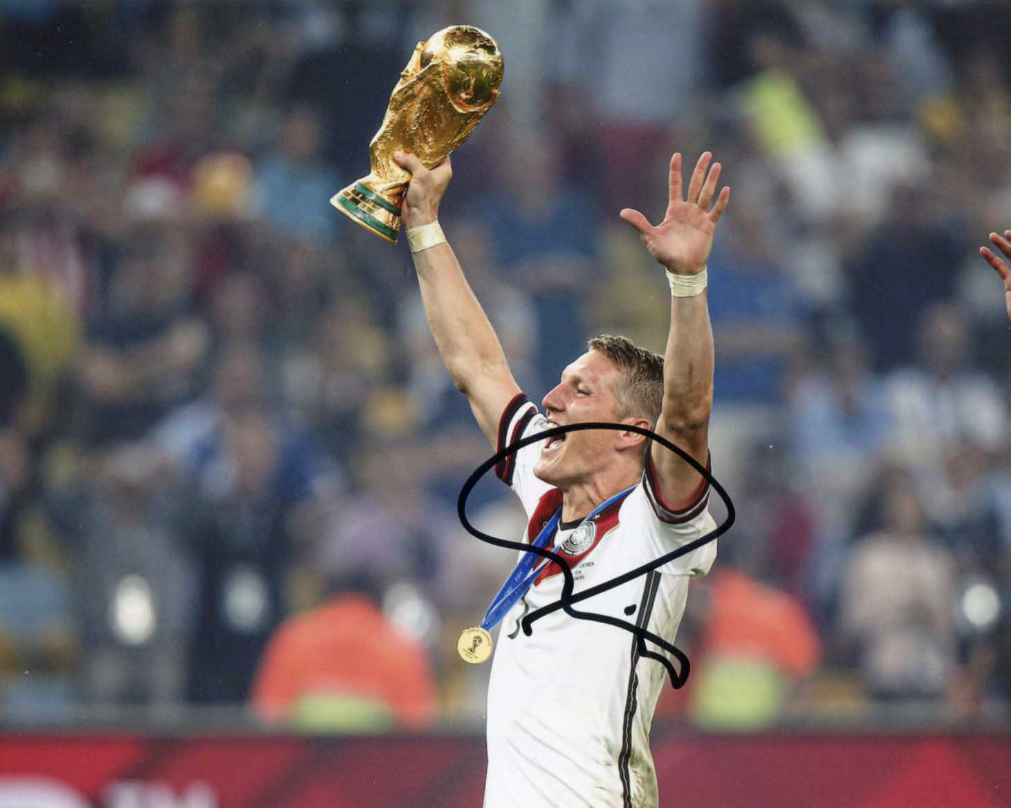 Bastian  Schweinsteiger Autograph Autogramm | ID 14886010945917