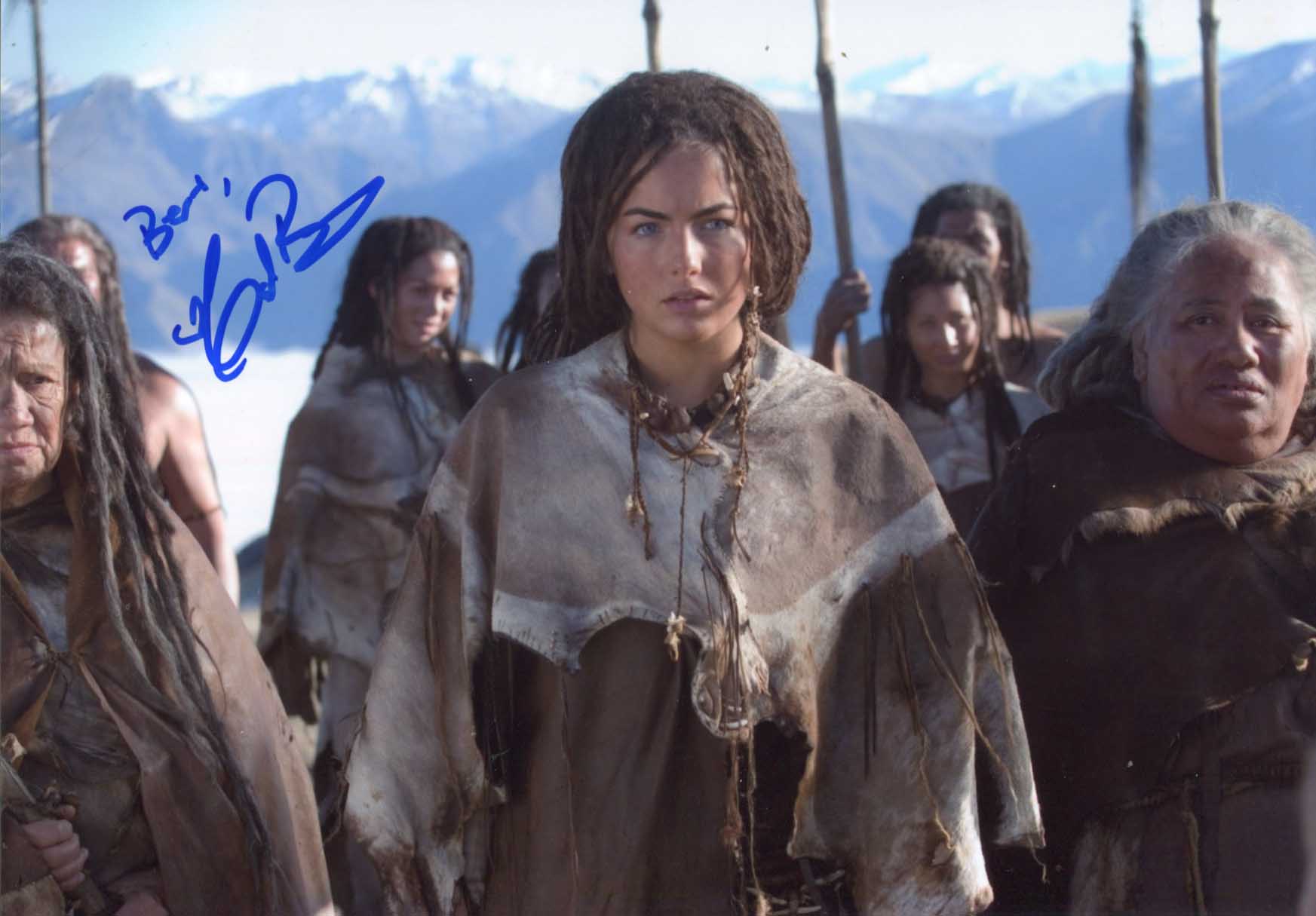 Camilla Belle Autograph Autogramm | ID 14602479599997