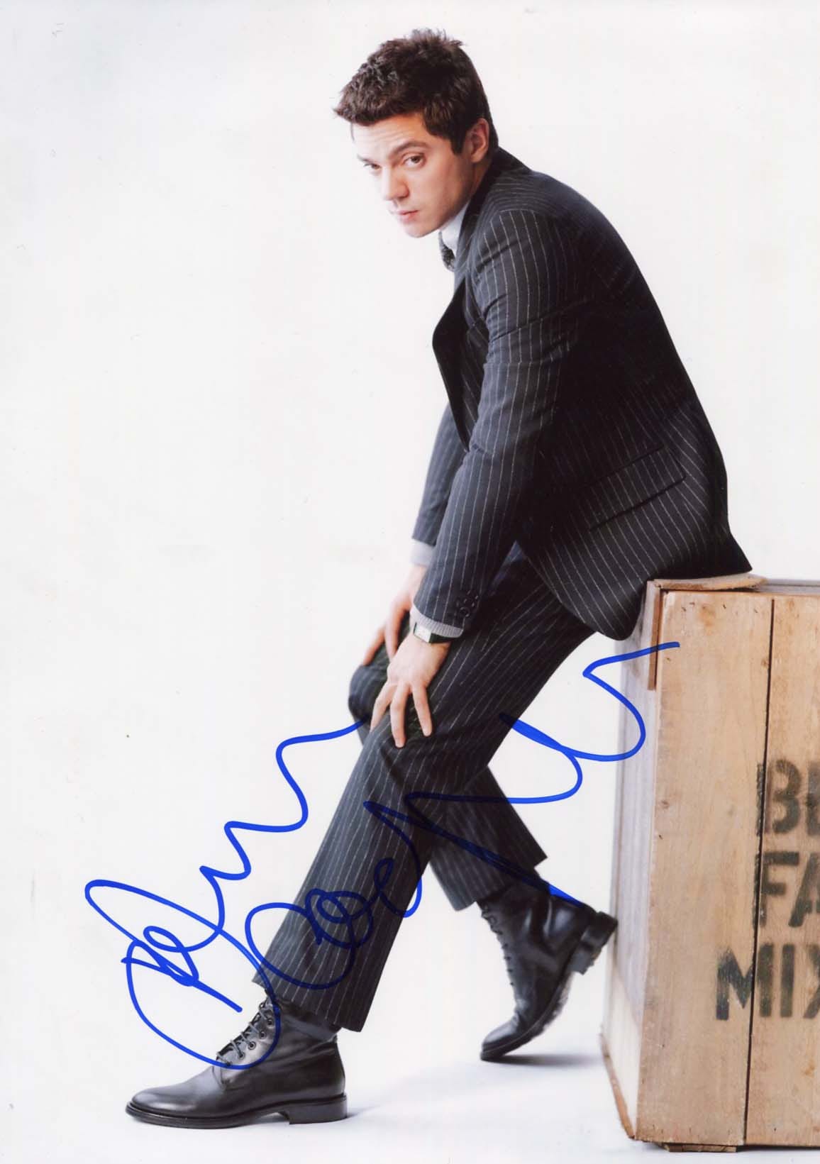 Dominic Edward Cooper Autograph Autogramm | ID 7881198305429