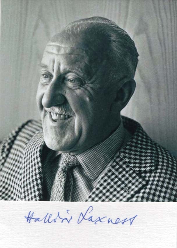 Halldor Laxness Autograph | signed cards / album pages