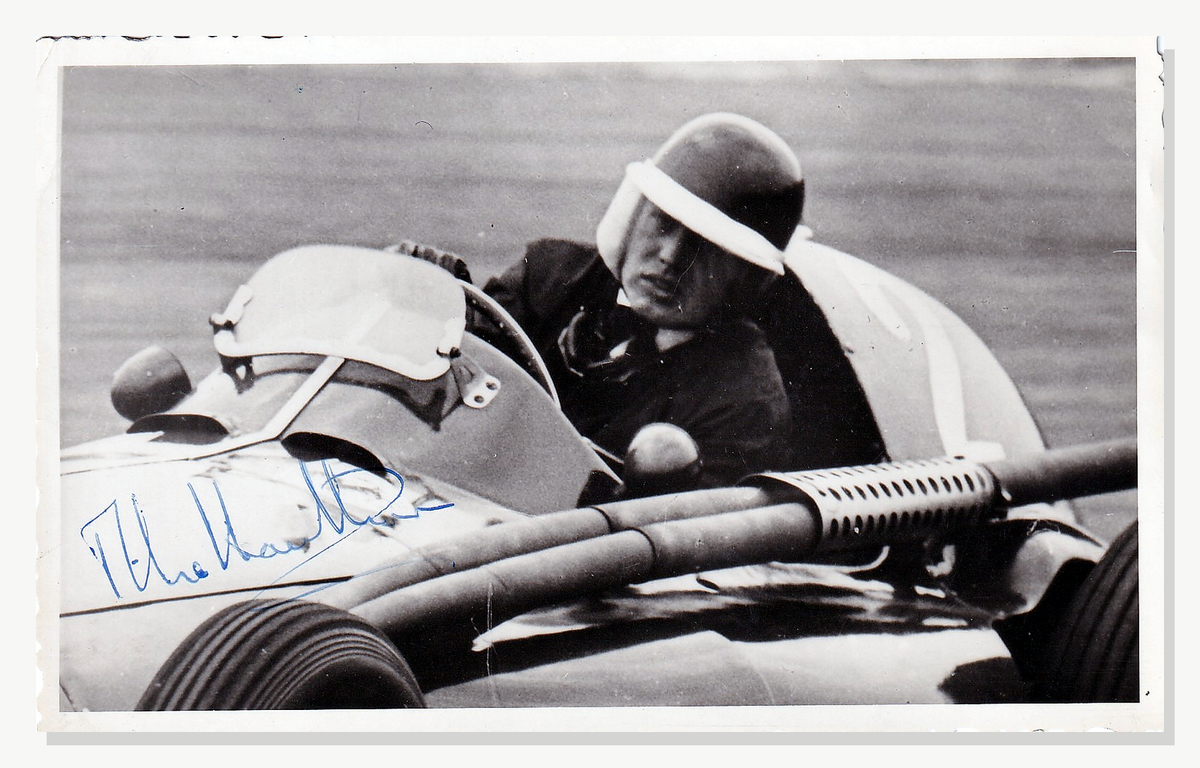 Mike Hawthorn Autograph Autogramm | ID 16018498388349