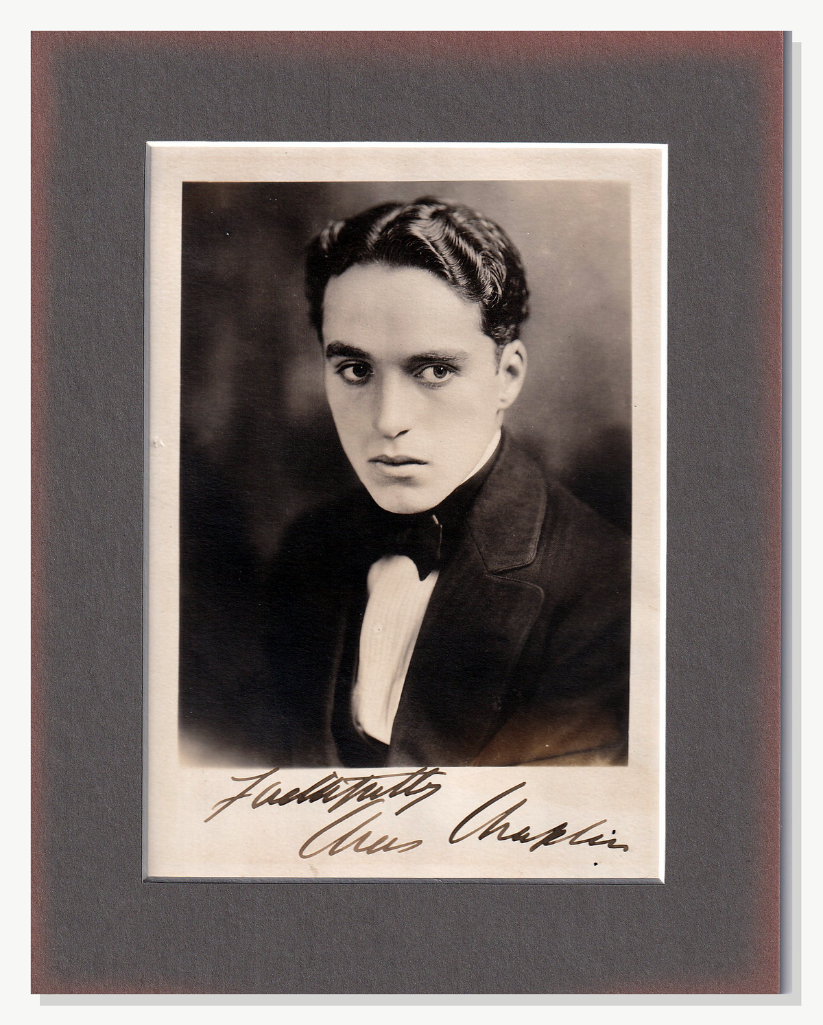 Charles Spencer Chaplin Autograph Autogramm | ID 16070424297853