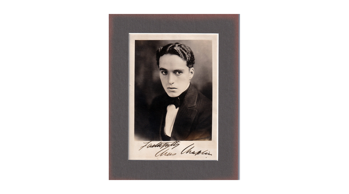 Charles Spencer Chaplin Autograph Autogramm | ID 16070424297853