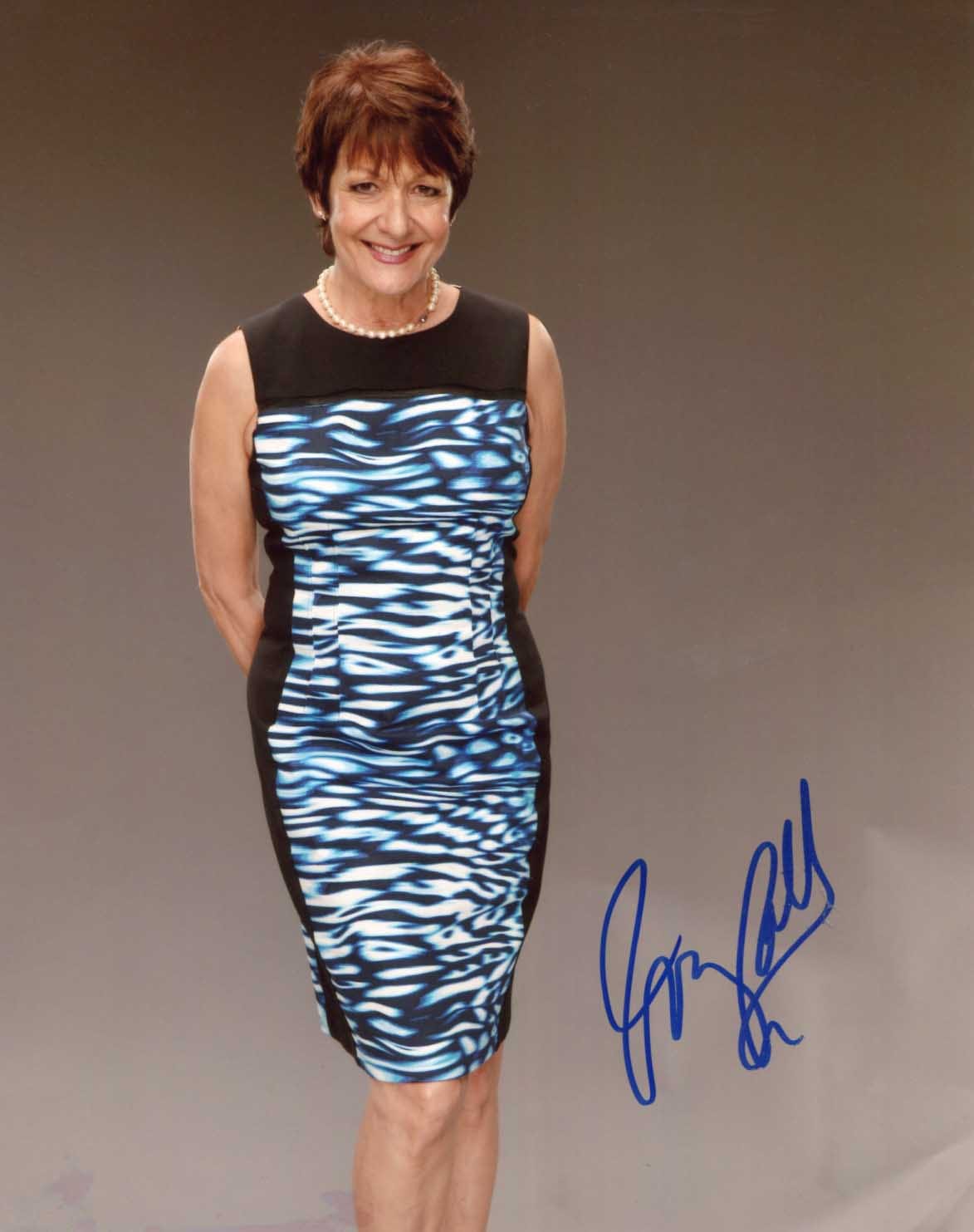 Ivonne Coll Mendoza Autograph Autogramm | ID 8524114231445