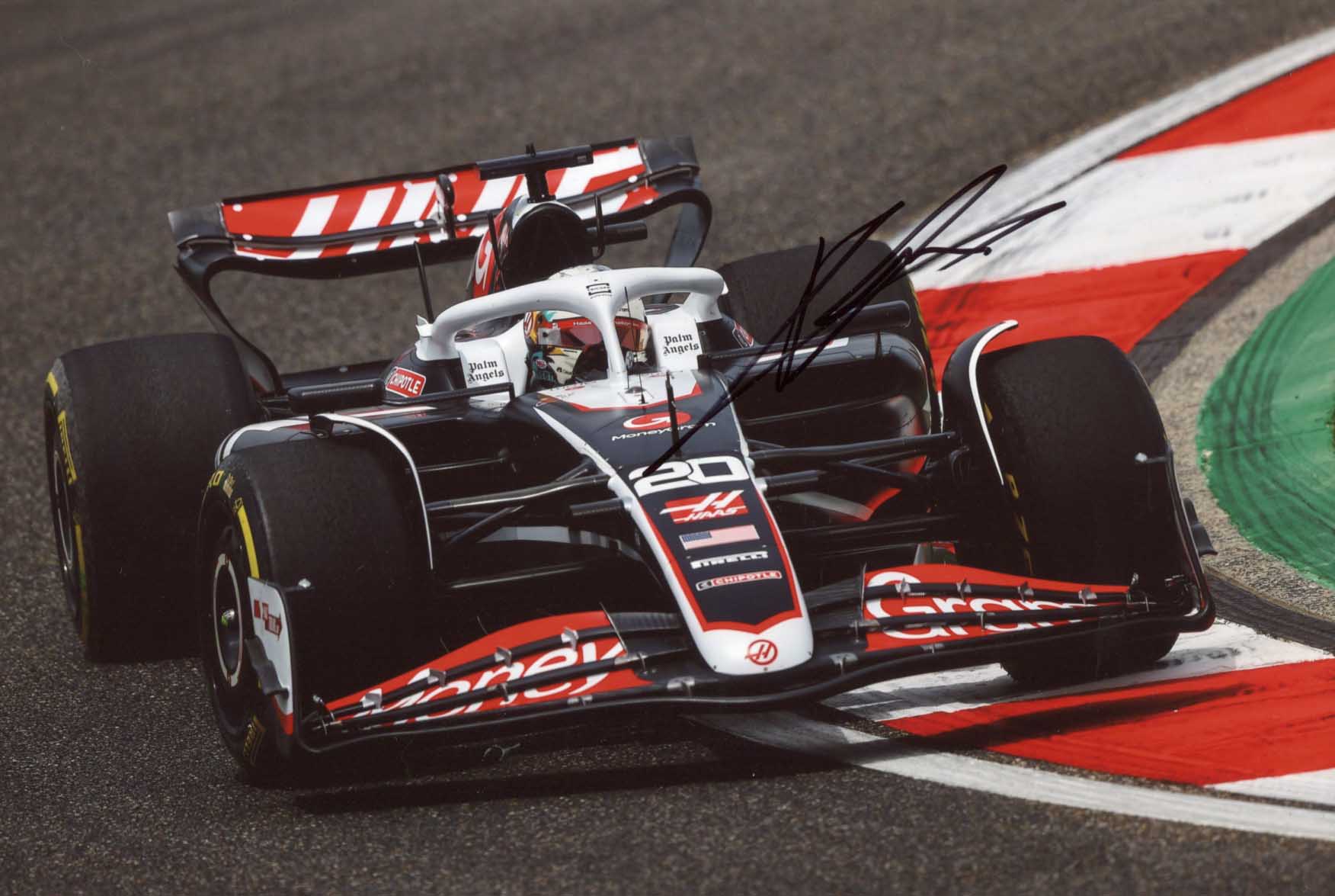 Kevin  Magnussen Autograph Autogramm | ID 8526690943125