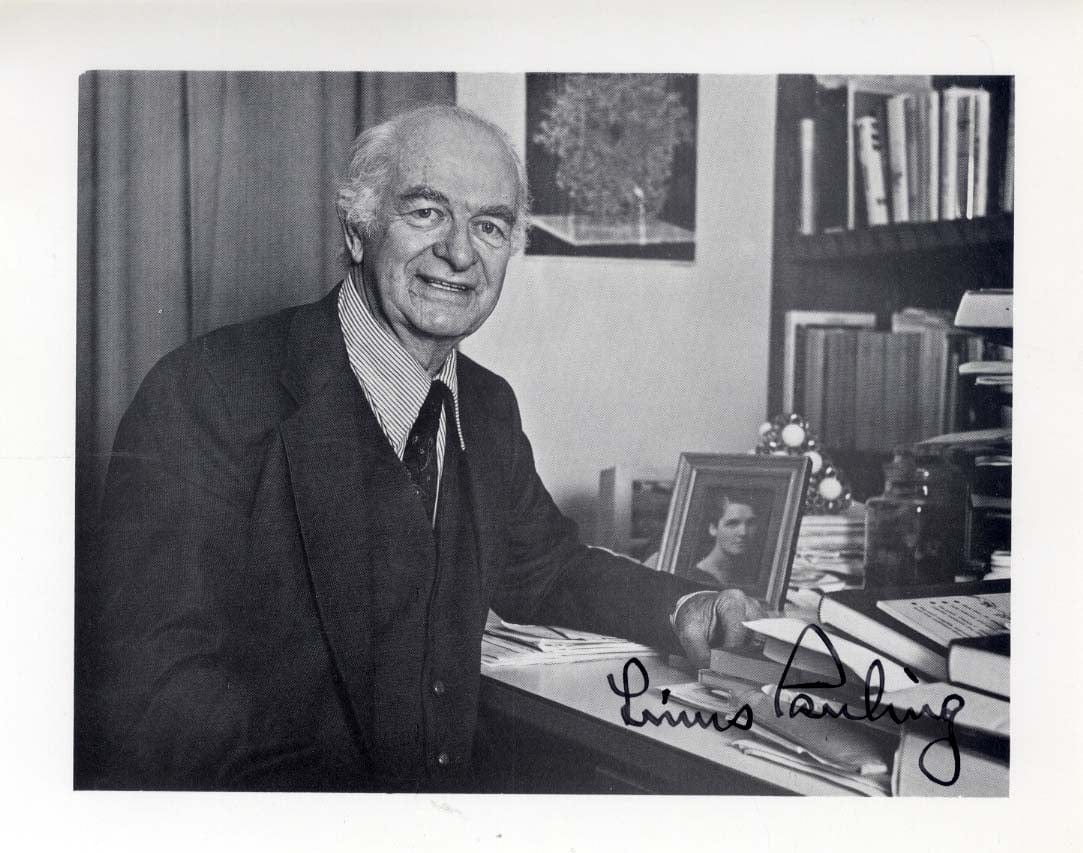 Linus Pauling Autograph Autogramm | ID 8610629255317