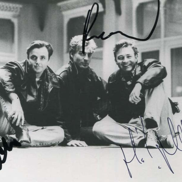 Living in a box` (Band) Autogramme, signiertes Photo