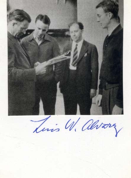 Luis Walter  Alvarez Autograph Autogramm | ID 8591646032021