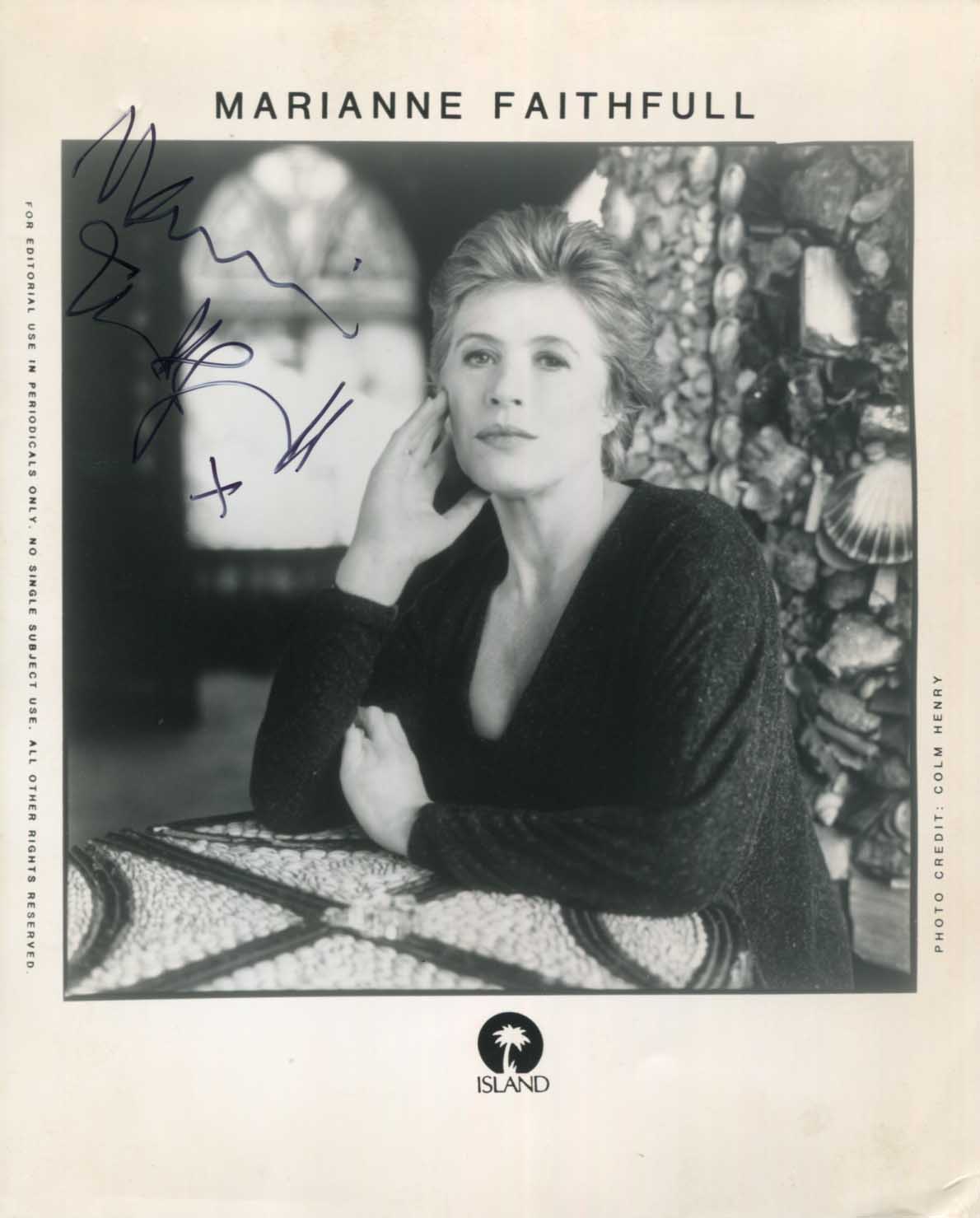 Marianne Faithfull Autograph Autogramm | ID 8518095241365