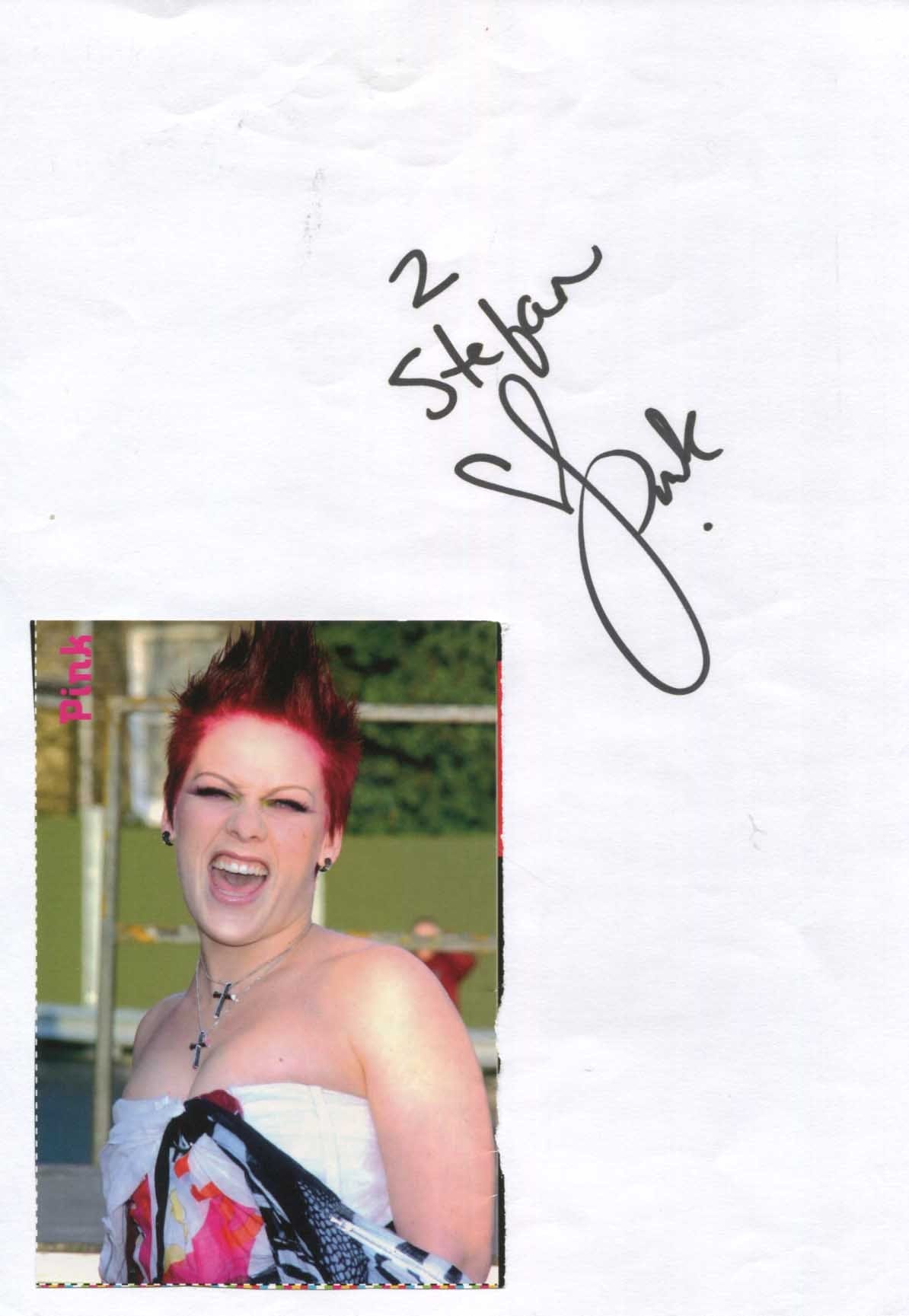  Pink Autograph Autogramm | ID 8551545143445