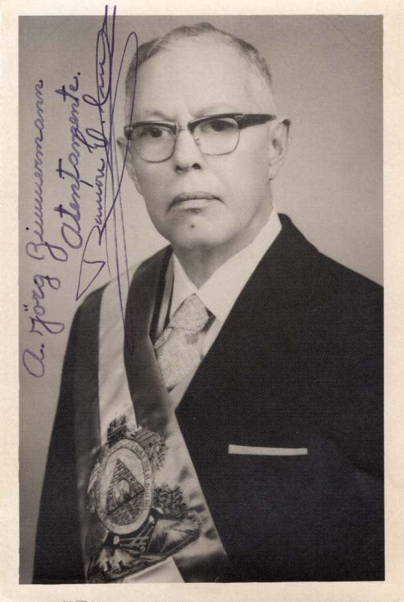 Ramón Ernesto Cruz Uclés Autograph Autogramm | ID 8138901684373