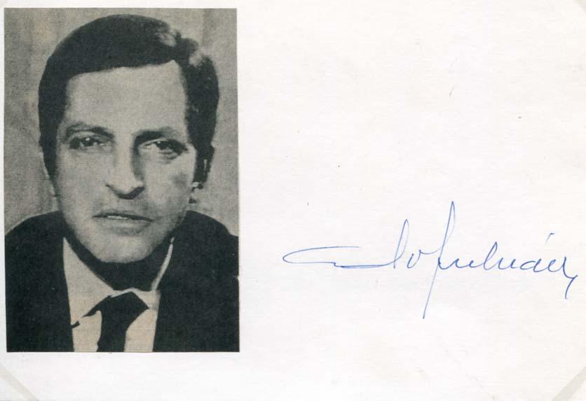 Suárez, Adolfo autograph