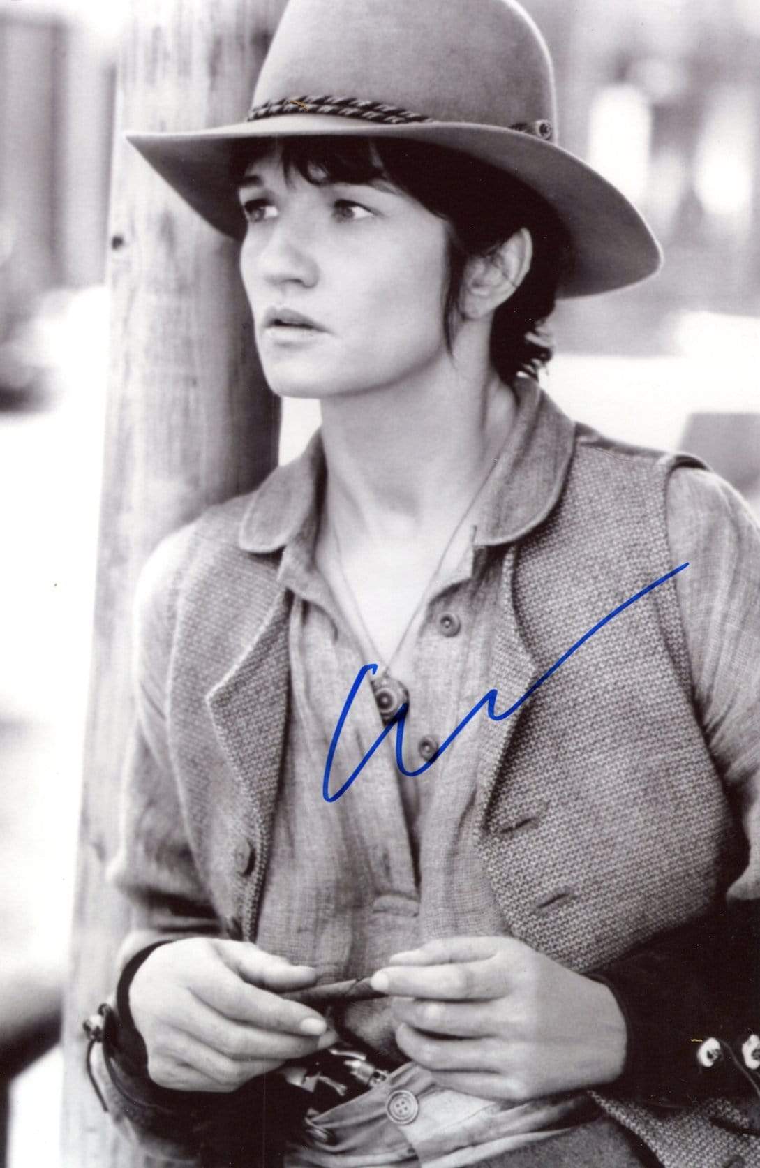 Barkin, Ellen autograph
