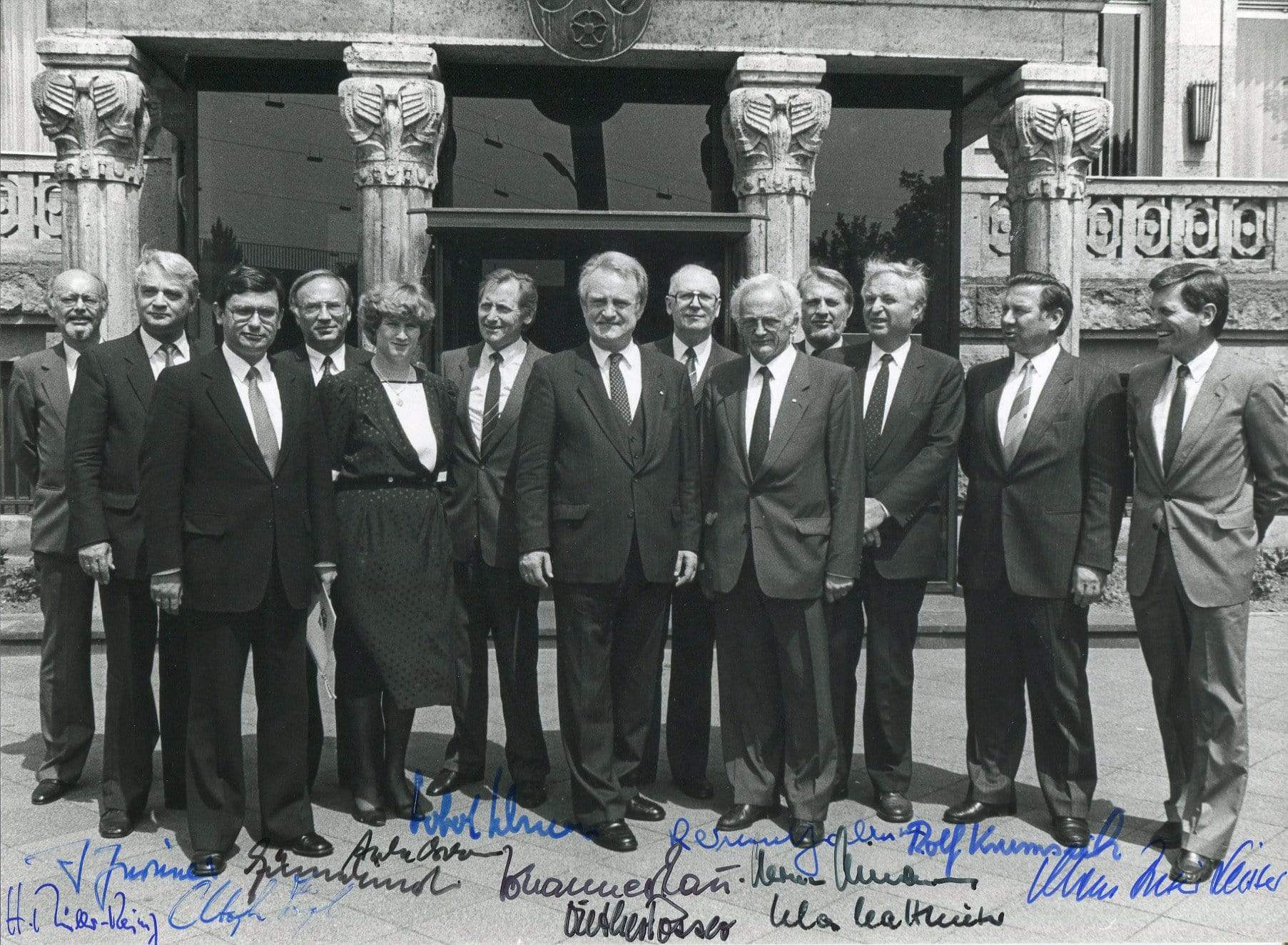 Cabinet Rau, Government autograph