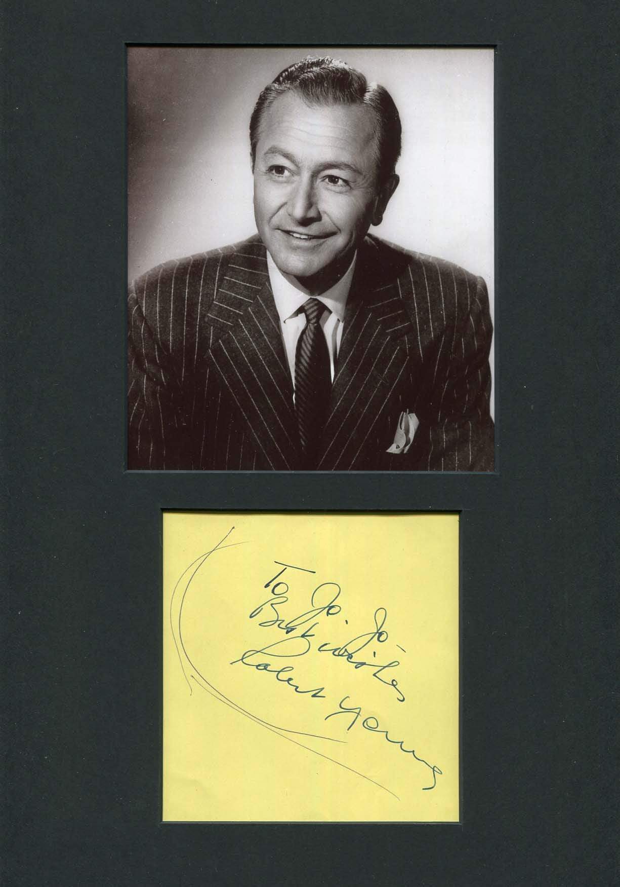 Robert George Young Autograph Autogramm | ID 6952703066261