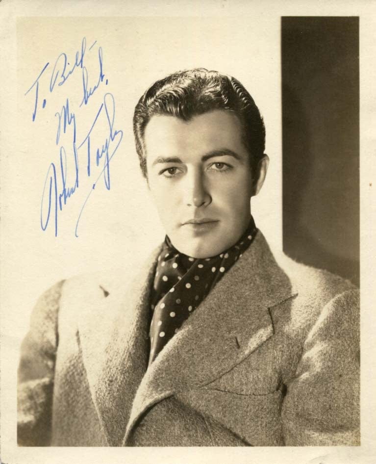 Robert Taylor Autograph | signed oversized photograph