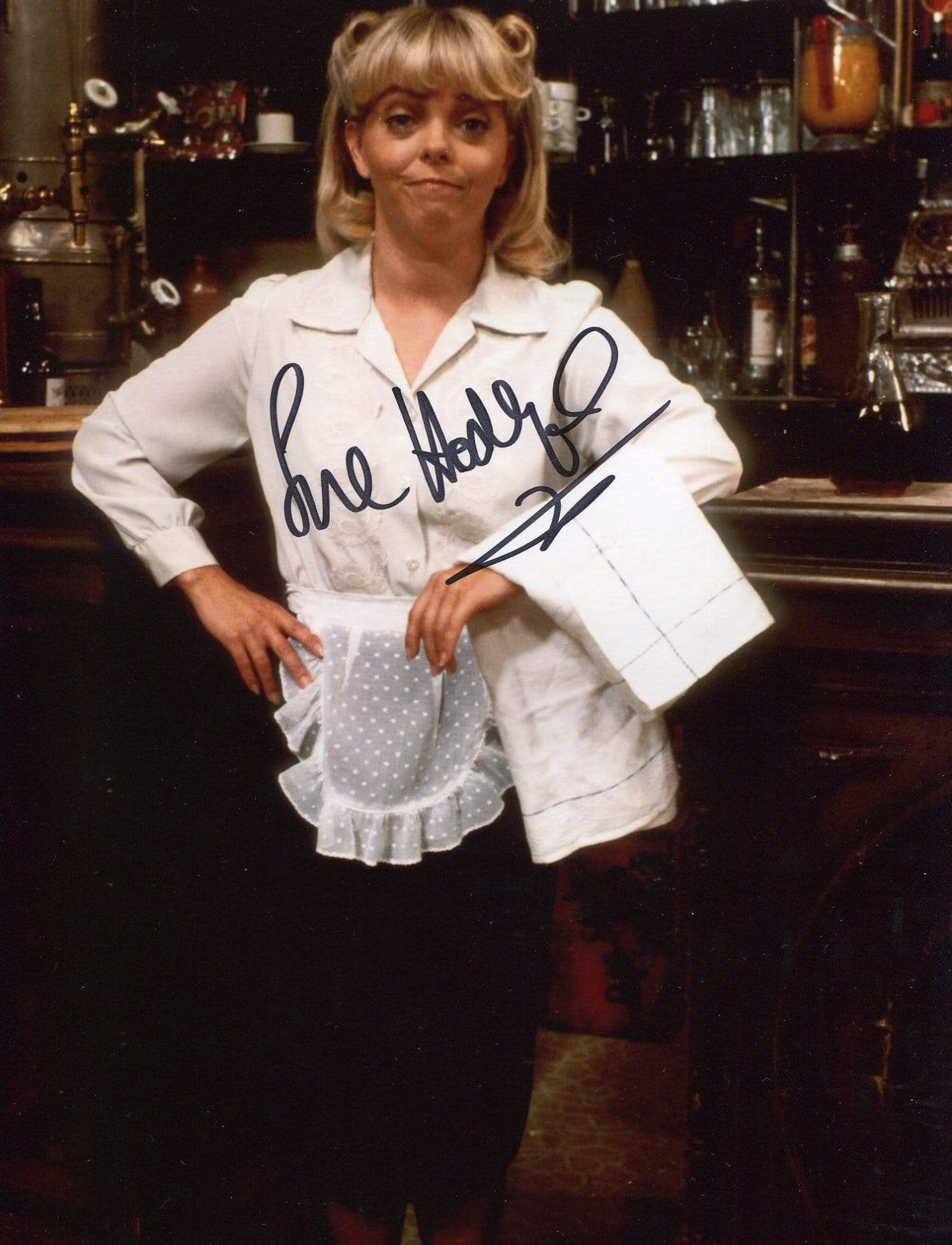 Hodge, Sue autograph