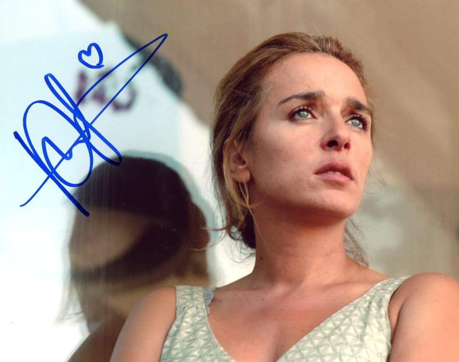 Golino, Valeria autograph