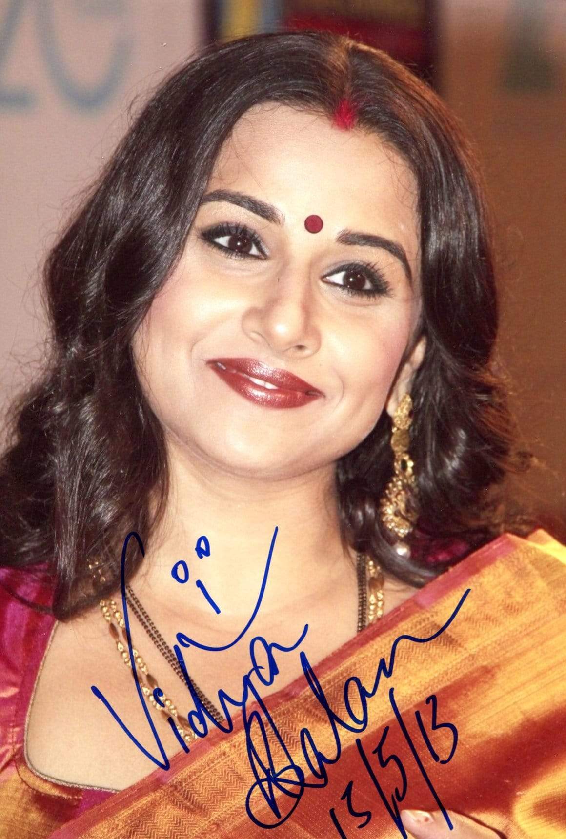 Balan, Vidya autograph