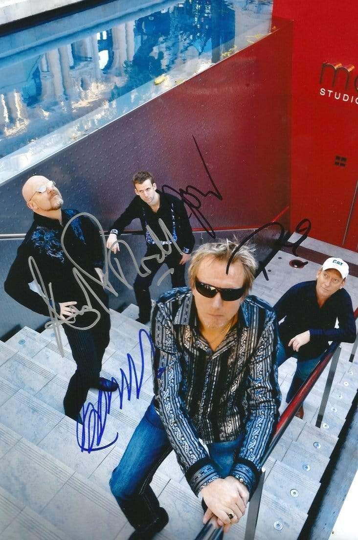 Wishbone Ash autograph